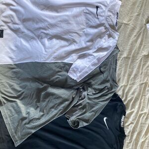 Nike pro men’s active wear shirt size large, colors grey, white and black